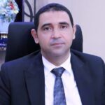 الاهتمام بالغموض والتشويق هنداوي مهتم ببناء قصص تشد القارئ من البداية، مع التركيز على الأحلام والرؤى الغريبة كما في المشنقة او المفاجئة كما في عروستي او الفأر العجوز يلتهم القطة. الرمزية والفلسفة تميل القصة إلى تضمين رمزية معينة أو تساؤلات حول الحياة والمصير، ما يعكس عقلية تميل إلى التفكير العميق كما في الكثير من القصص مثل شتان تتابعات والمحار وجدارية. الأسلوب الواقعي والبسيط و الشخصيات والأحداث مستوحاة من واقع يمكن تصديقه، ما يجعل النص قريبًا من القارئ رغم عنصر الخيال او استخدام الرمزية مثل زيارة عائلية عروستي. النهايات المفتوحة هنداوي يبدو ميالًا لاستخدام النهايات المفتوحة او من تحتمل تأويلات عدة و التي تترك أثرًا قويًا أو شعورًا بعدم الاكتمال، لإبقاء القارئ متأثرًا ومشغولا بعد انتهاء القصة مثل المشنقة ونؤوم الضحي ، زيارة عائلية ، والفأر العجوز يلتهم القطة . أيضا بعض القصص تحمل طبيعة شاعرية رومانسية نظرا لان هنداوي في الأساس شاعر مميز وله إصدارات متعددة اللفة الشاعرية..مثل كانه هووو..نؤوم الضحي.. أثر. 